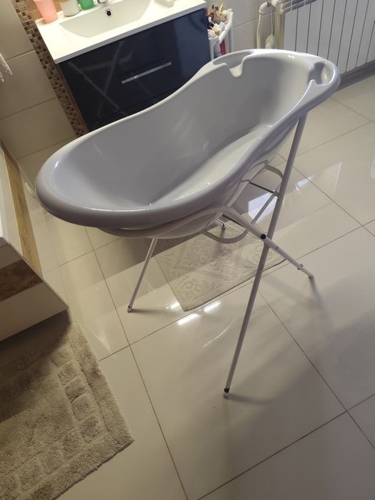 Wanienka ze stelażem dla dzieci