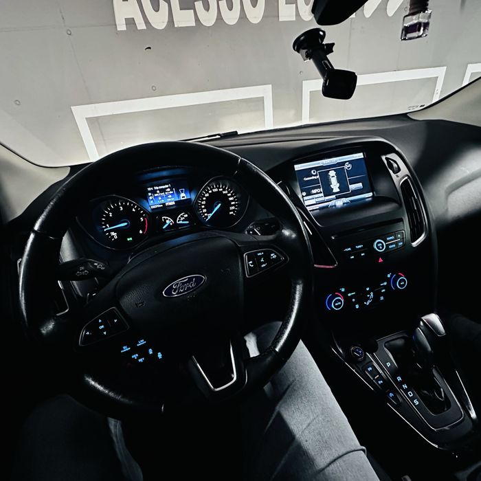 Ford Focus 1.5 diesel automático