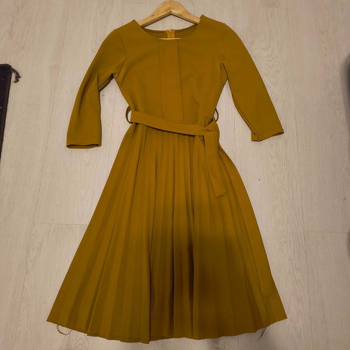 Sukienka damska kolor musztardowy