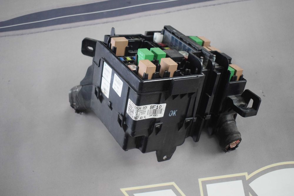 skrzynka puszka bezpieczników KIA OPTIMA III 12r.91253-4U101