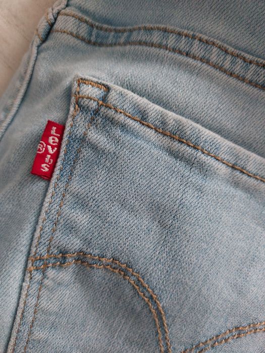 LEVIS jeansy 28 skinny