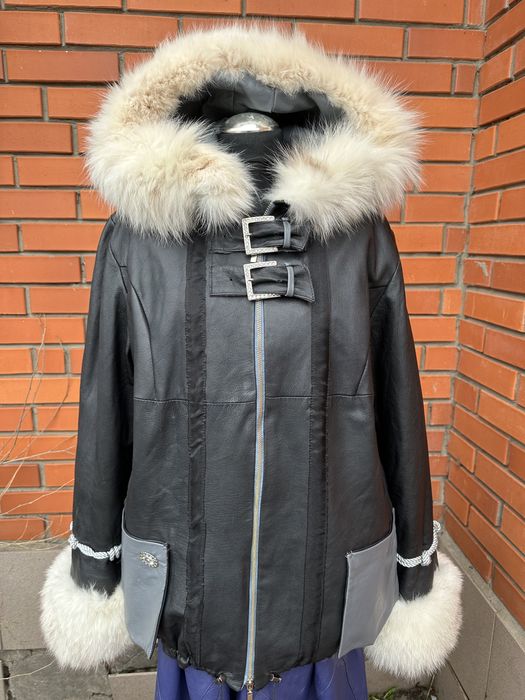 Куртка жіноча, шкіряна