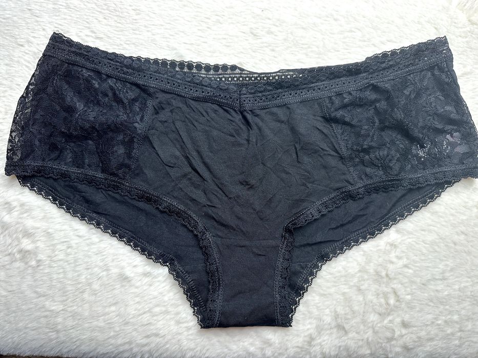 Matalan czarne majtki z koronka nowe XL