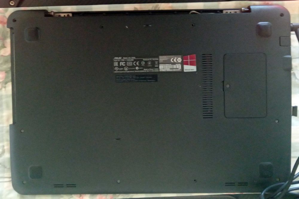 Vendo Asus X554L para peças!