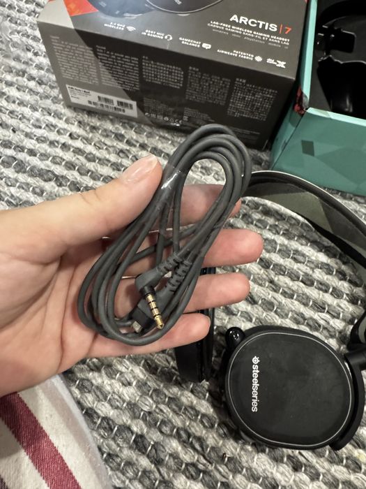Бездротові ігрові навушники SteelSeries Arctis 7