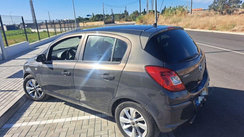 Opel  Corsa 1,3 cdti  95cv  2014 foto 4