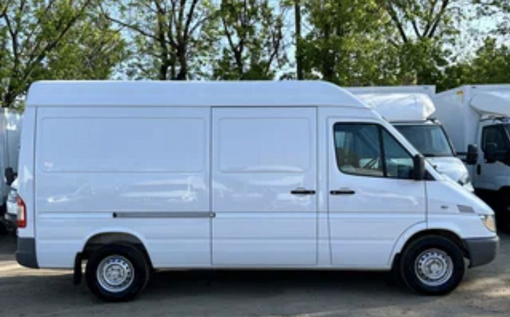 Alugo carrinha com motorista