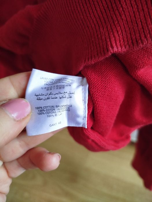 Sweter w serek bawełniany GANT M