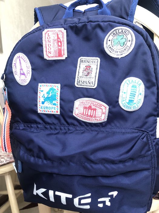 Рюкзак Kite «Trips-3»с нашивками путешественника