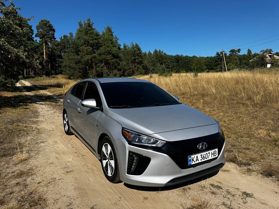 Hyundai Ioniq Plug-in Hybrid 2018 • 62 км на електро • Ідеальний стан