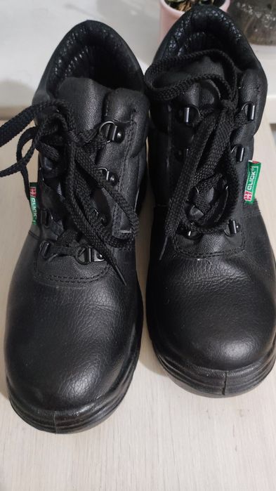 Робоче взуття розмір 38