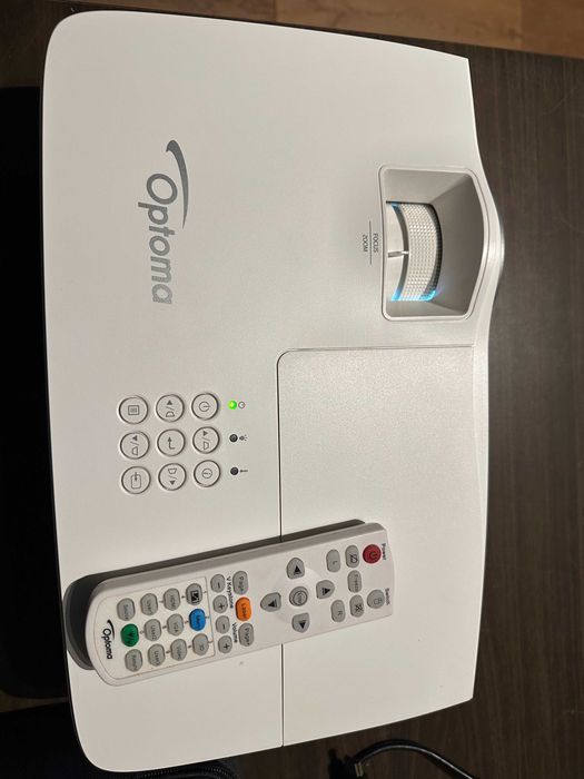 Projektor Optoma EH460