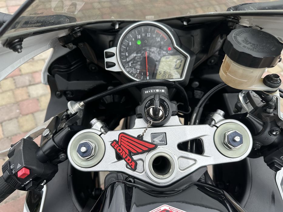 Honda CBR1000RR 2010