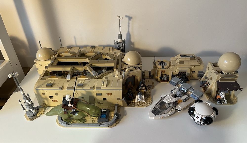 LEGO Star Wars Kantyna Mos Eisley 75290