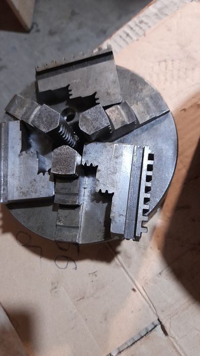 Патрони токарні від 130 до 315мм.