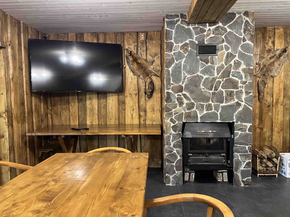 Затишний будинок для відпочинку та святкувань у Rest Family