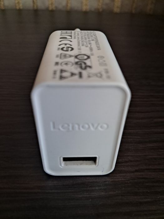 Зарядное для телефона блок питания Lenovo