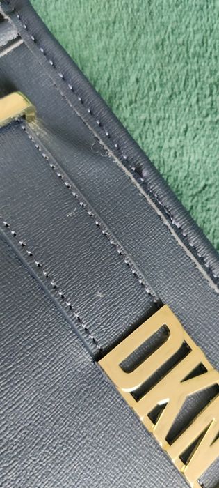 Kosmetyczka DKNY toiletry bag