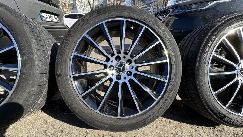 Оригінальні AMG диски Mercedes GLC R20 різноширокі
