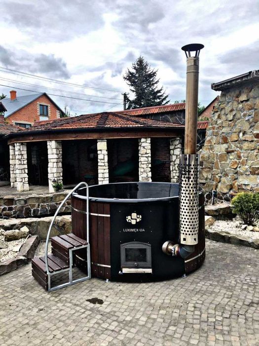 Виробники чанів джакузі. Купель на дрова Спа комплекс Баня Сауна