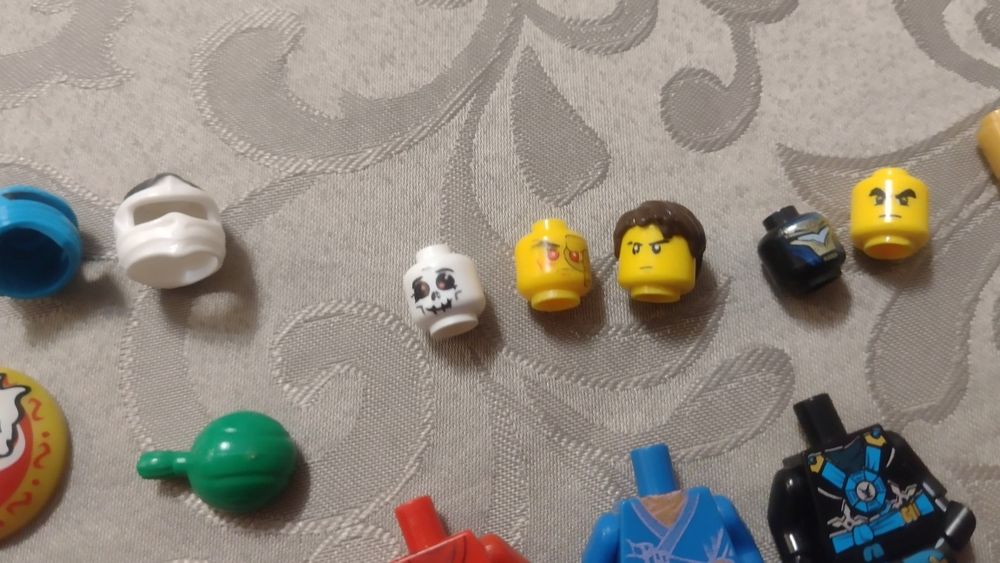 Duży zestaw figurek kompatybilnych z Lego Ninjago + broń i akcesoria