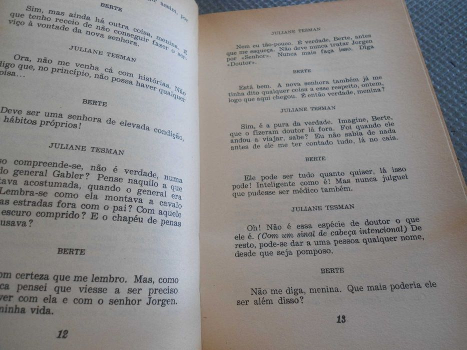 Hedda Gabler por Henrik Ibsen