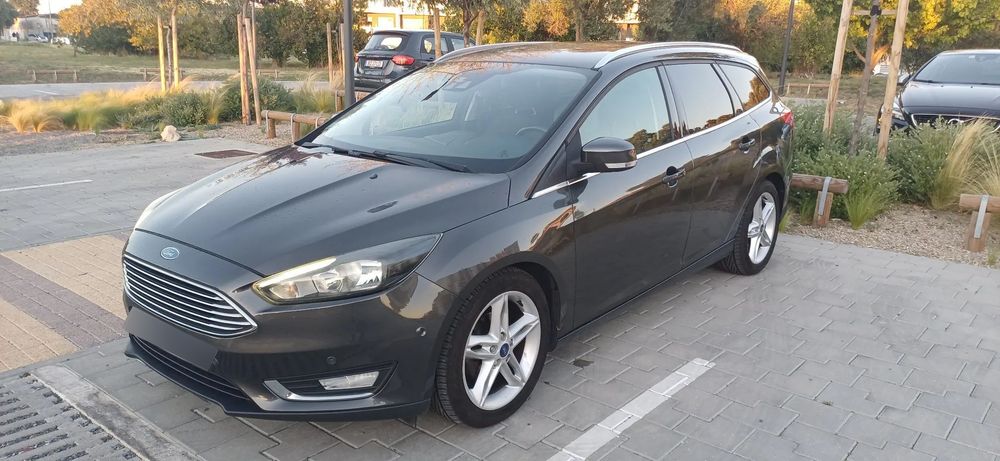 Ford Focus SW 1.0 SCTi Titanium