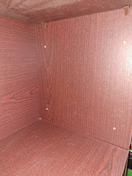 Duas estantes castanhas Oportunidade!