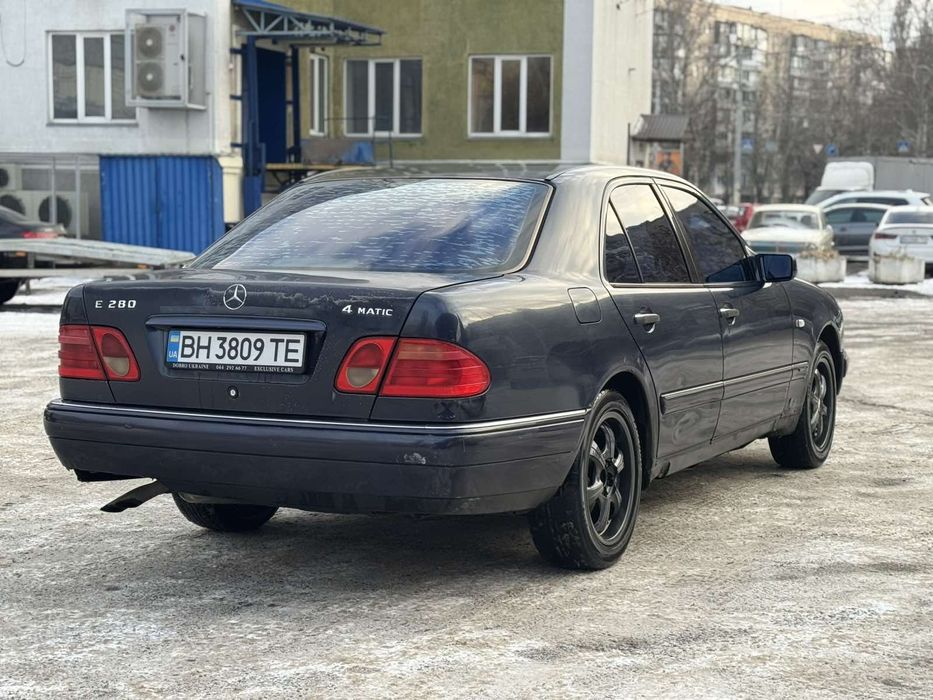 Mercedes-Benz E280 2,8AT 4matic gaz