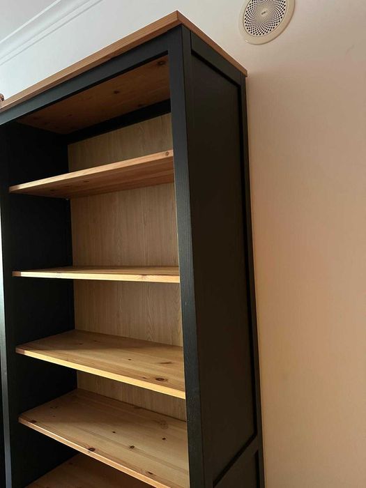 Estante Hemnes preto-castanho/castanho claro 90 x 197cm