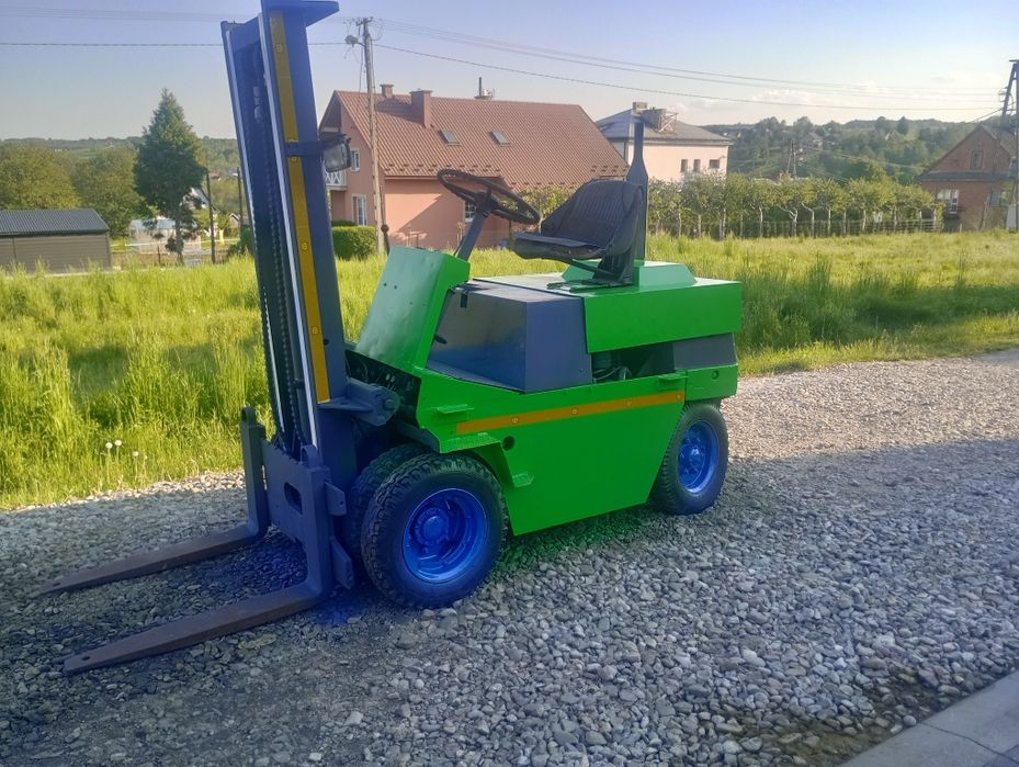 Wózek widłowy GPW c 330 terenowy