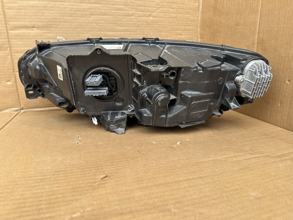 Volvo v90,s90 reflektor full led 32228.311