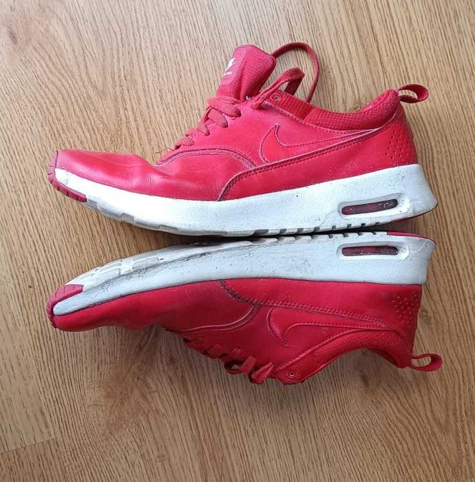 Buty Nike czerwone 40