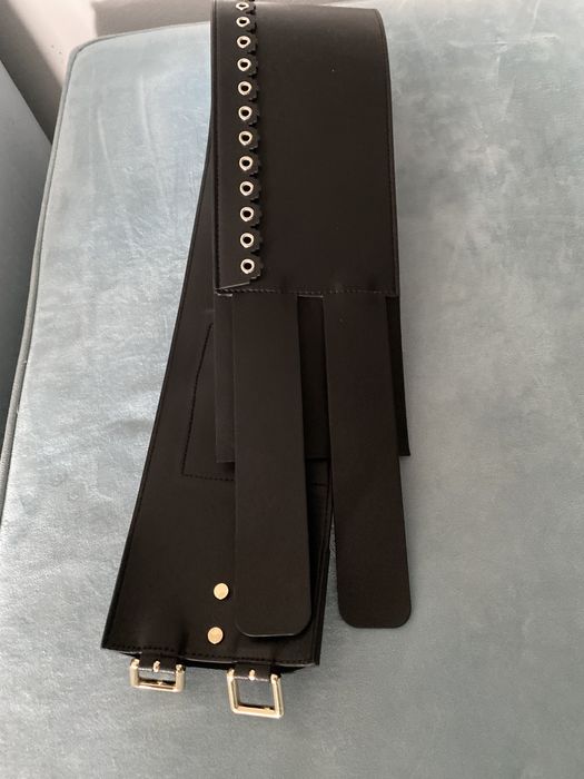 Pasek szeroki czarny z cwiekami