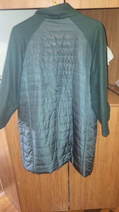 Продам пальто,куртку,жилетку