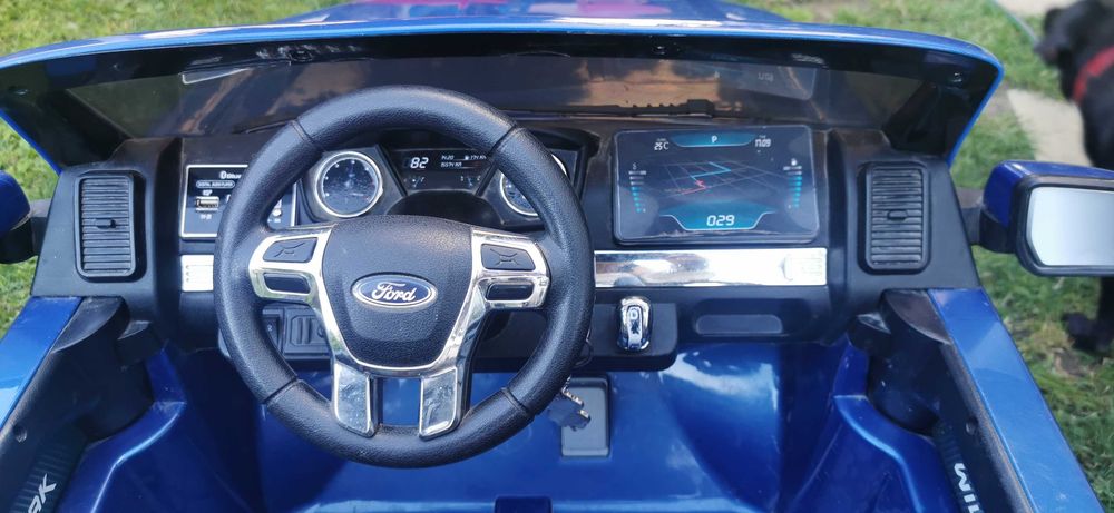 Samochód dwuosobowy dziecięcy Ford Ranger 4x4 akumulator 12V