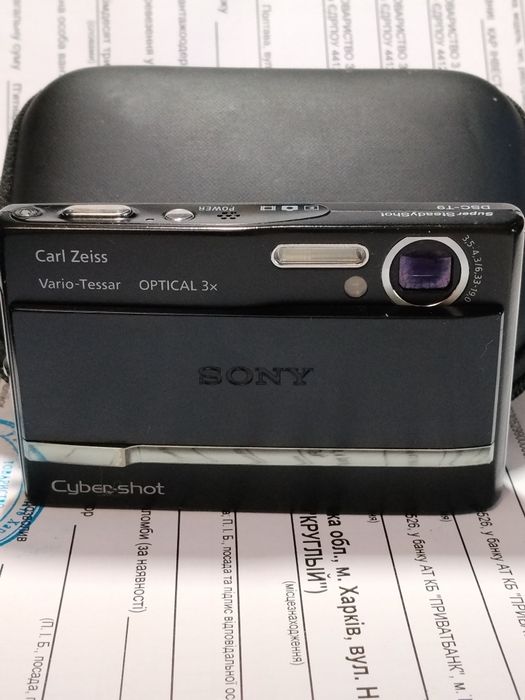 Цифровой фотоаппарат sony, оригинал.
