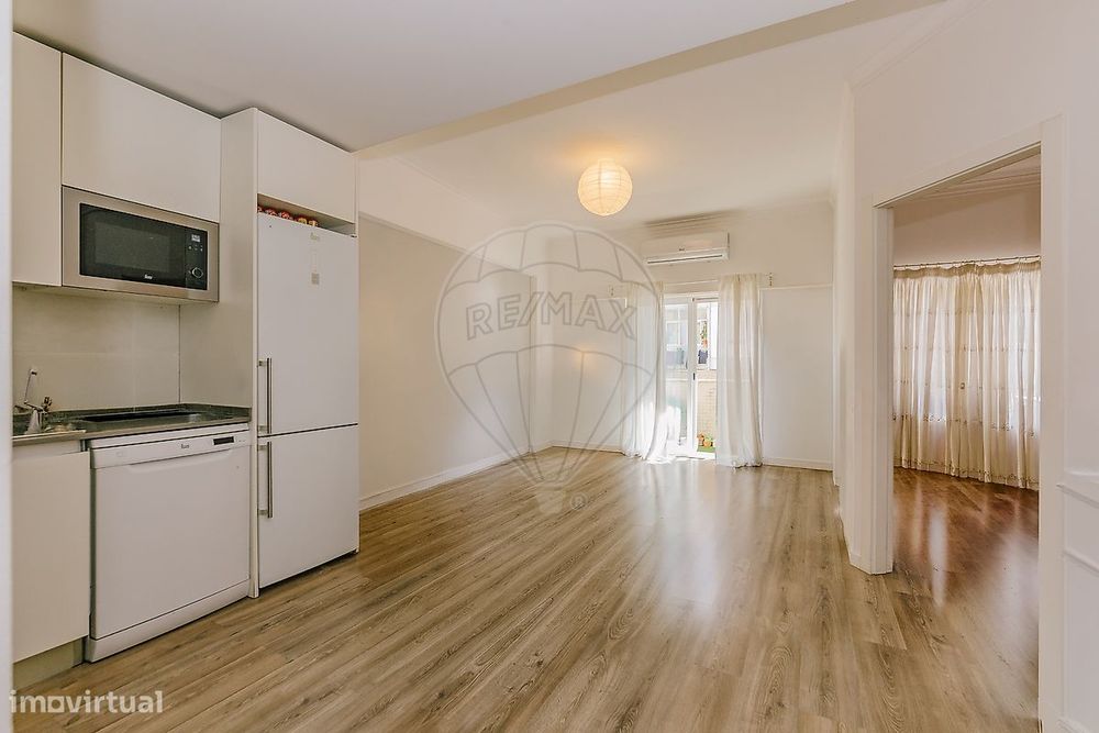 Apartamento T2 para venda — São Vicente, Lisboa