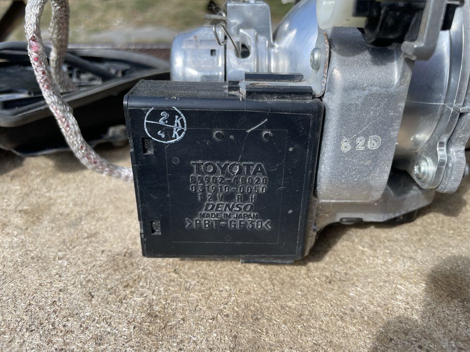 Противо туманка Lexus RX330 (правая)