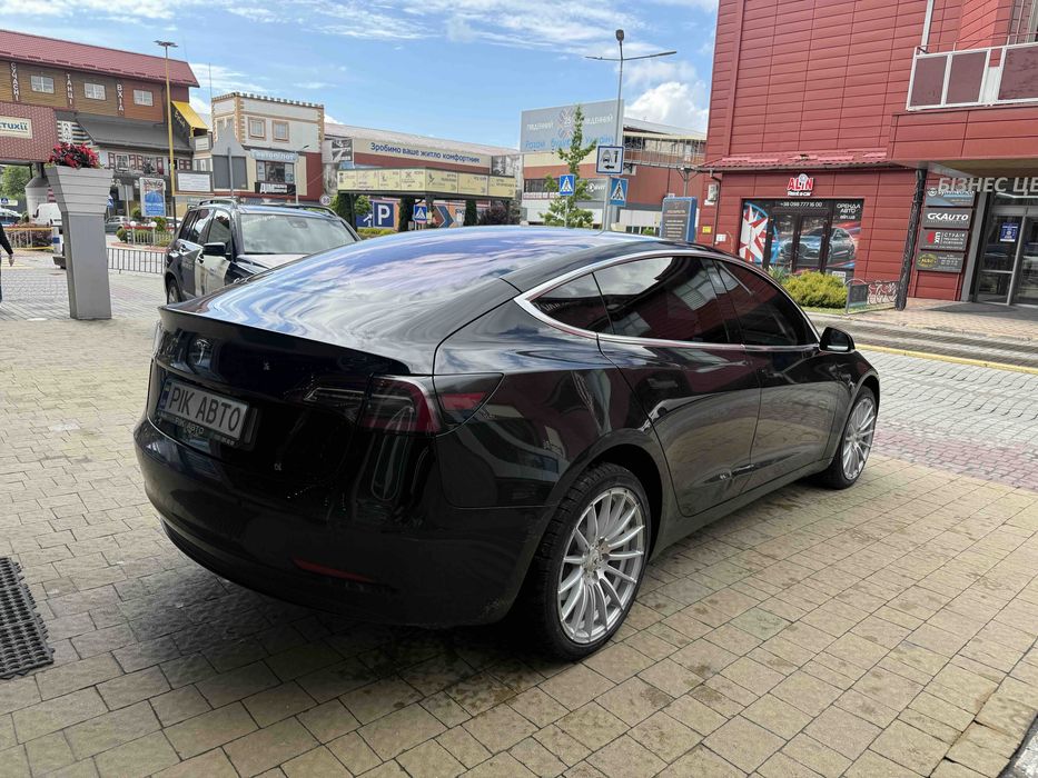 Tesla Model 3 Long Range 75 кВт