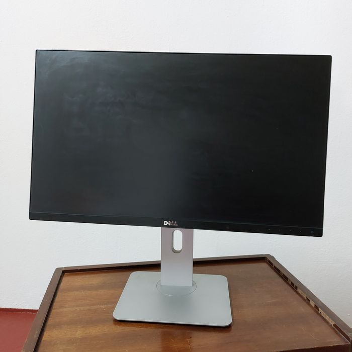 Dell Computer + Monitor64575340048131122