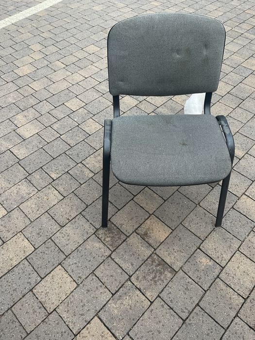 Krzesła tapicerowane