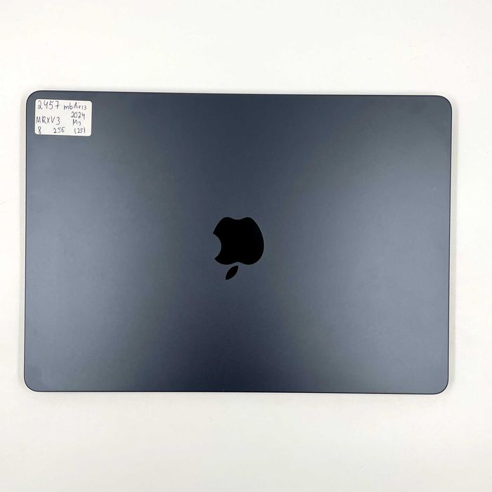 790$ MacBook Air 13" 2024 MRYU3 M3 / 8 GB / 256gb SSD
