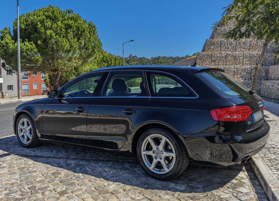 Audi A4 Avant B8 2.0 143cv AUTO