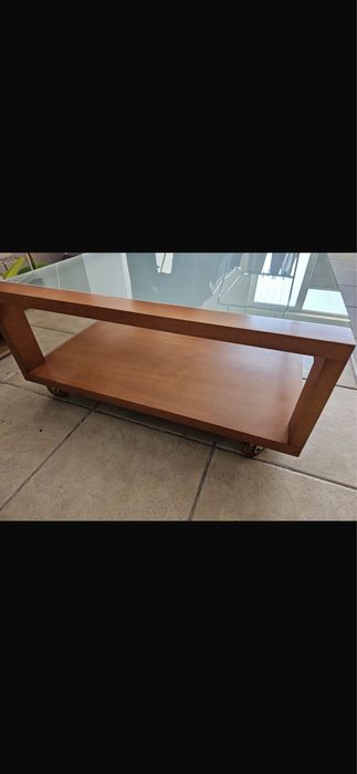 Mesa de centro em cerejeira como nova com