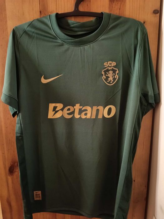 Camisolas Sporting e seleção 15€
