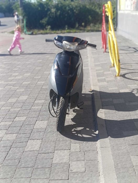 Мопед Сузукі лец 2 бабочка
