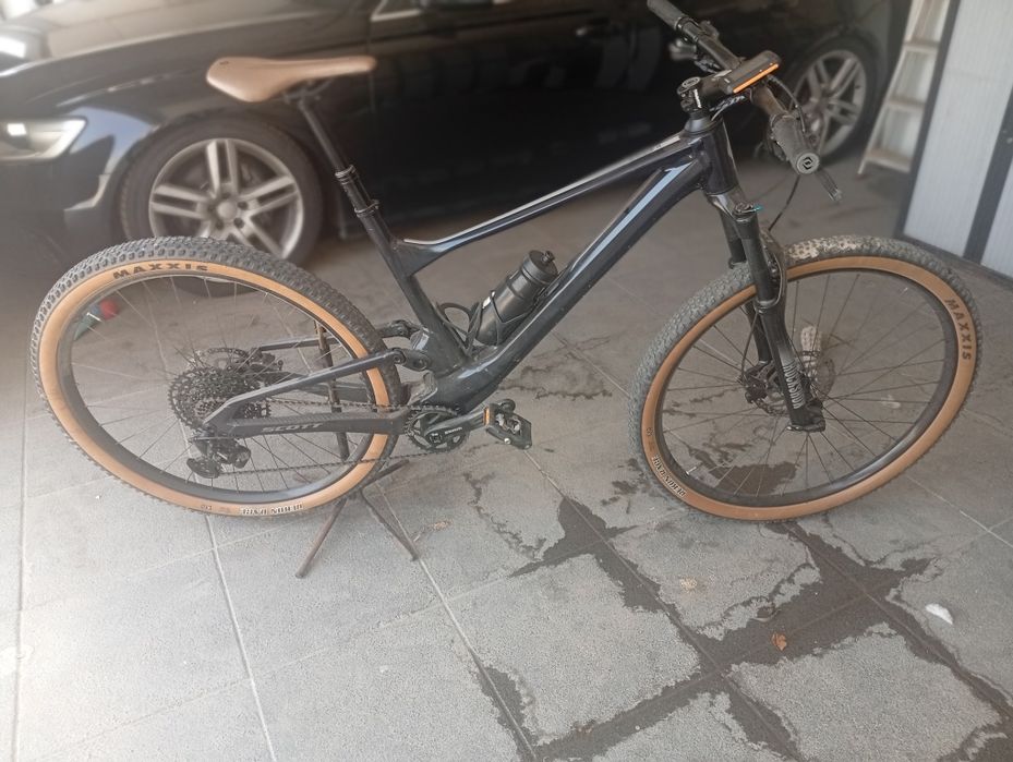 Bicicleta de BTT Scott Spark 970 de suspensão total, no tamanho L.