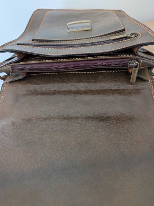 Bolsa homem sénior