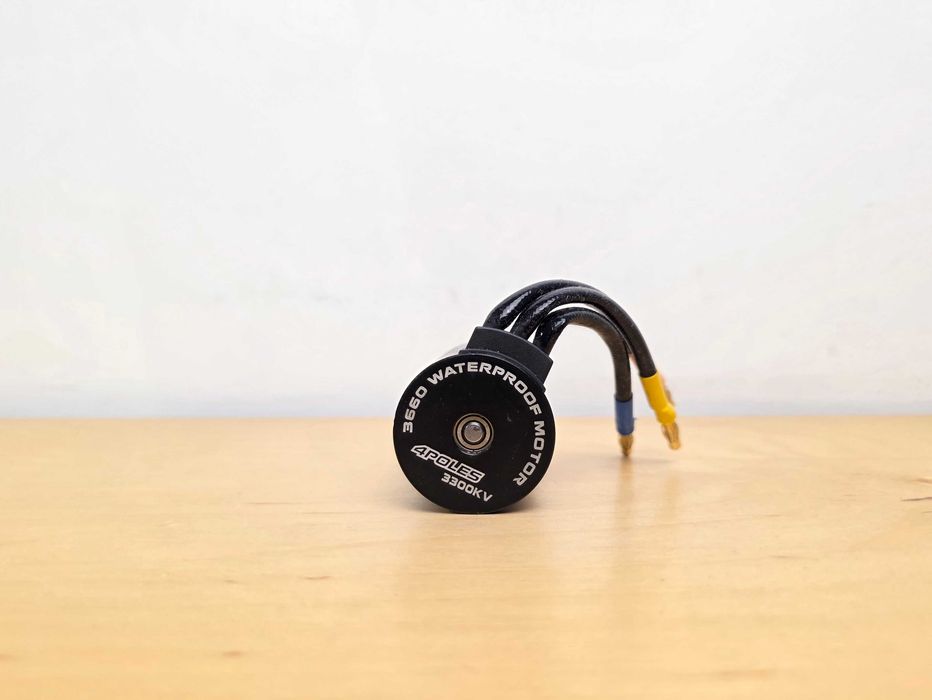 Combo bezsczotkowe Surpass Rocket 3300kv 3660 + ESC Maverick MSC-30BL-WP